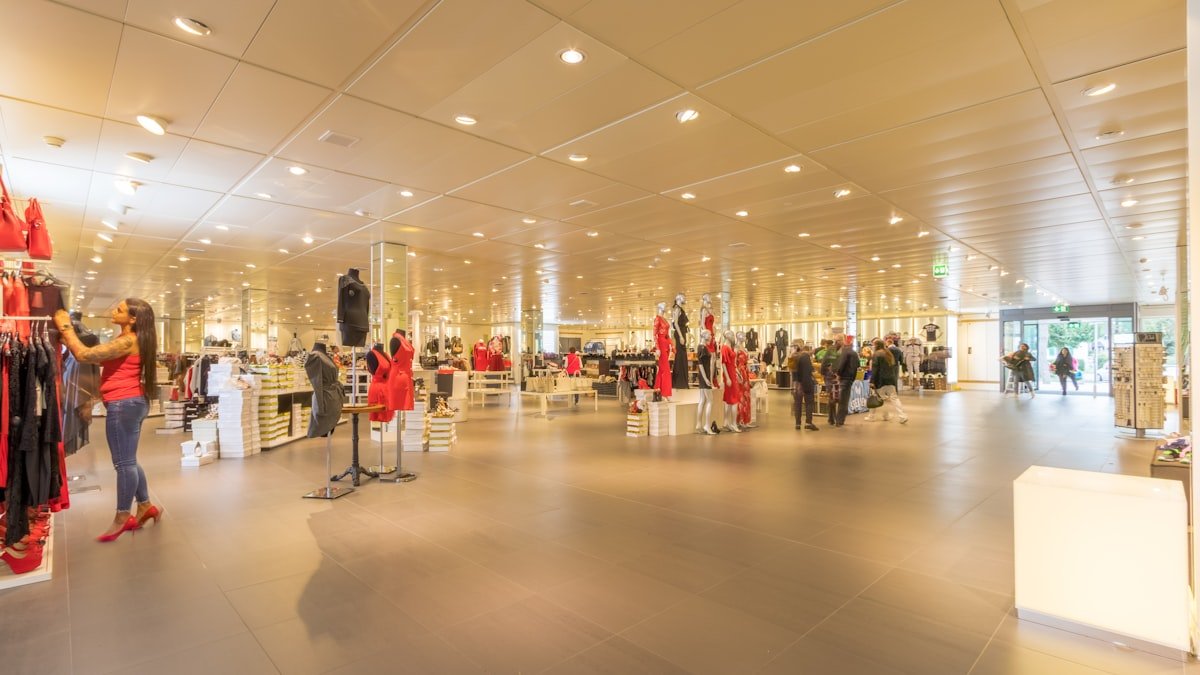 mall store 1