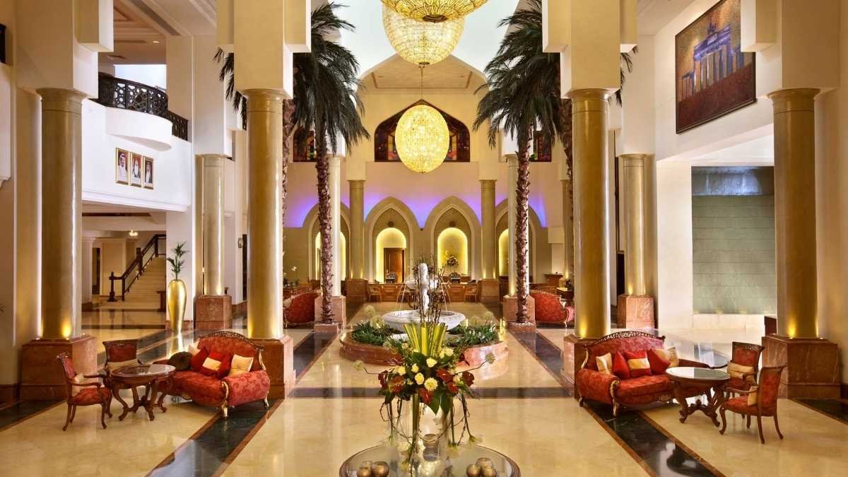 Lobby Lounge - Dusit Ajman