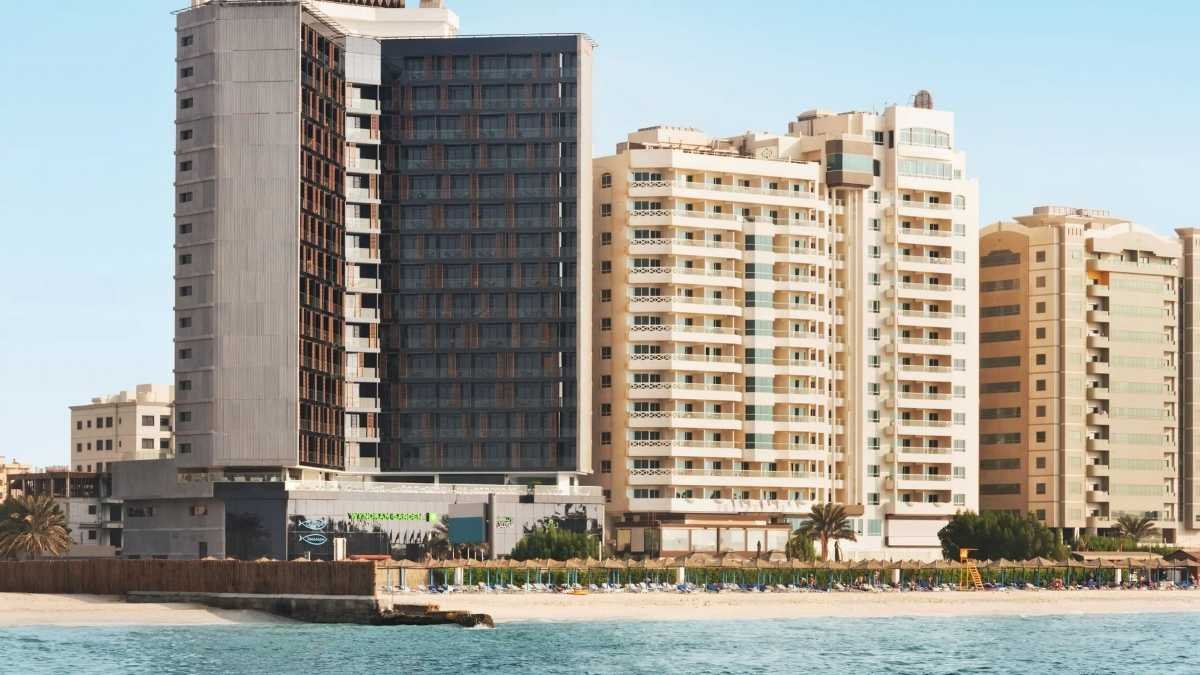 R Cafe - Wyndham Garden Ajman